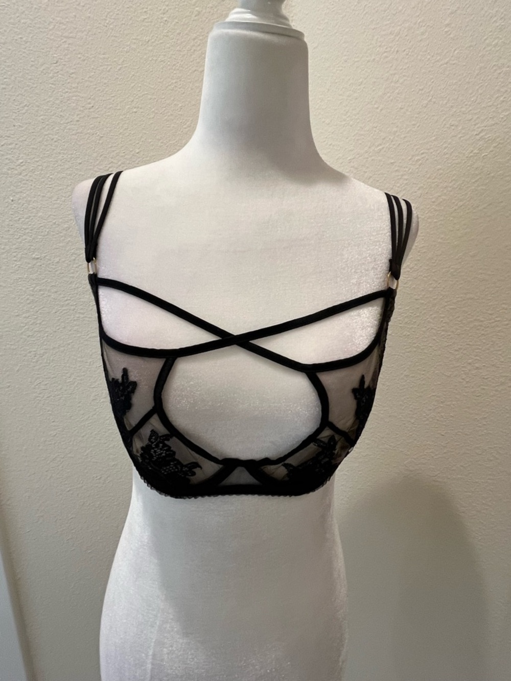 Agent Provocateur Demelza Bra 32E - Picture 3 of 12
